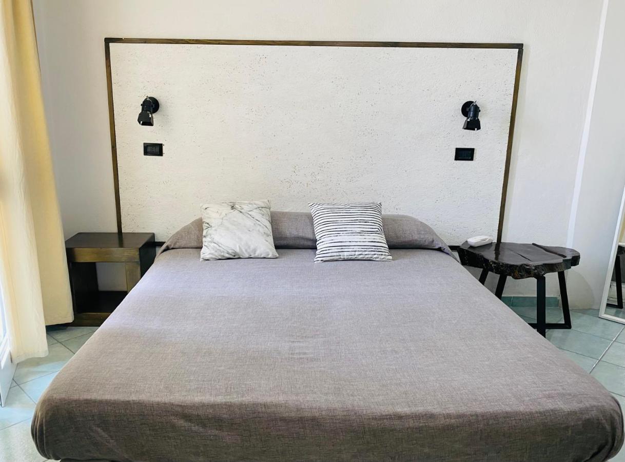Black Market Hotel ايسكيا المظهر الخارجي الصورة