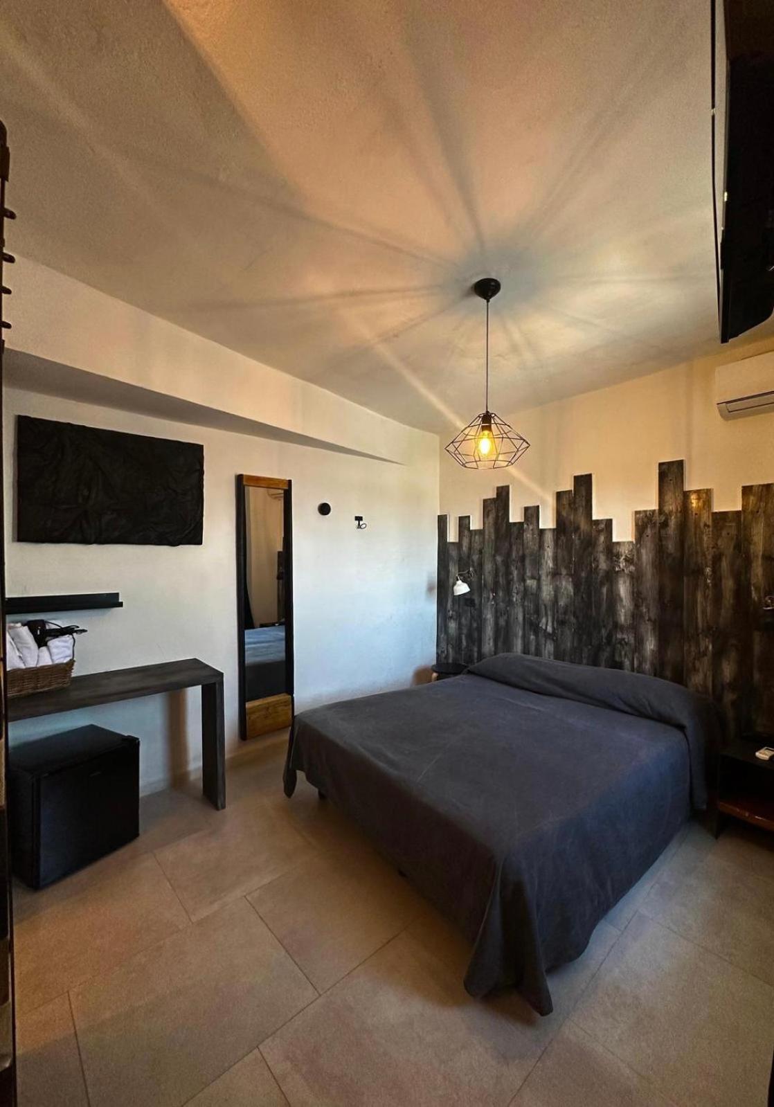 Black Market Hotel ايسكيا المظهر الخارجي الصورة