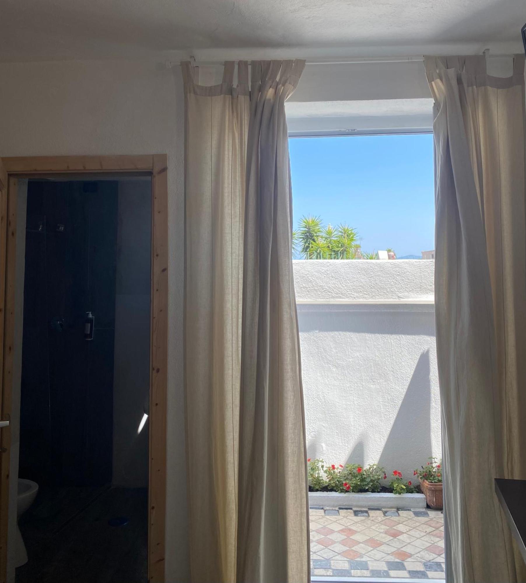 Black Market Hotel ايسكيا المظهر الخارجي الصورة